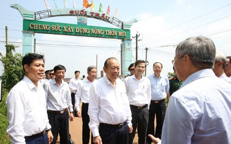 Phó Thủ tướng thị sát dự án sân bay Long Thành